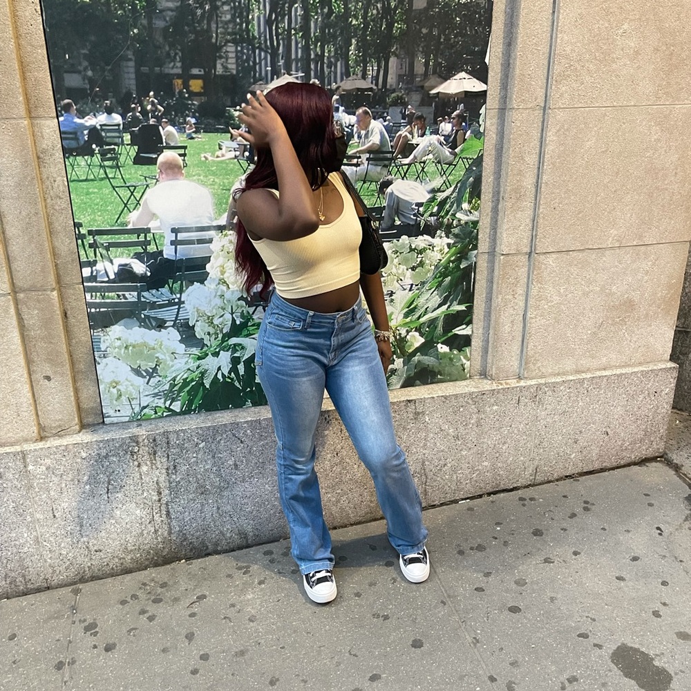 Meet your Posher, Zhanasia